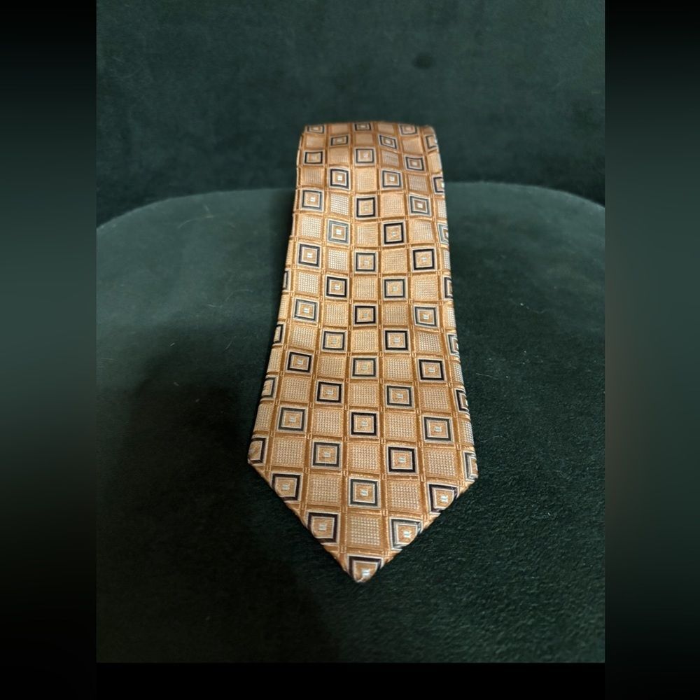 Micheal Micheal Kors Silk Tie